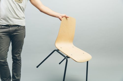 Fig40 Community Chair